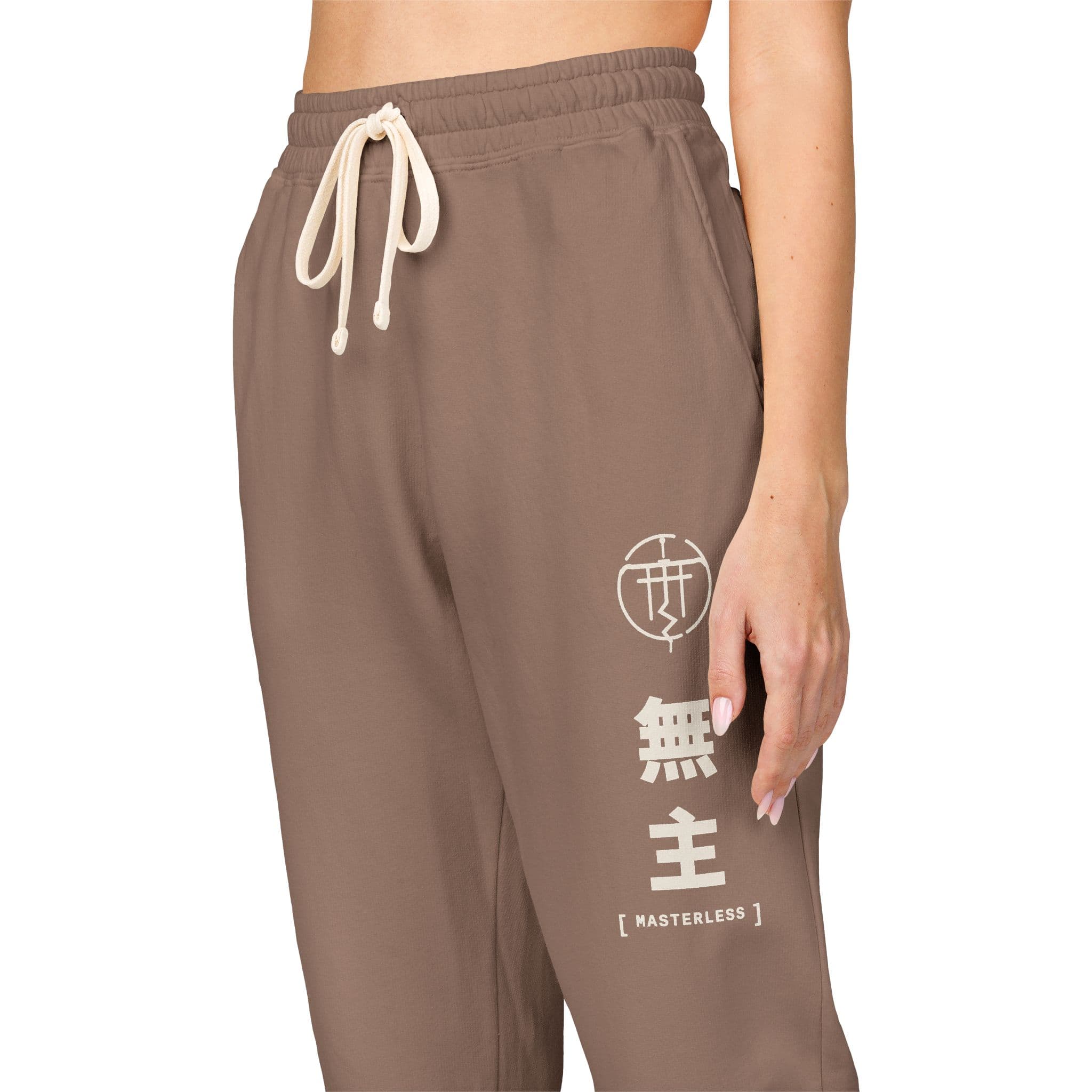 MON NO MUKŌ JOGGERS — worn, side